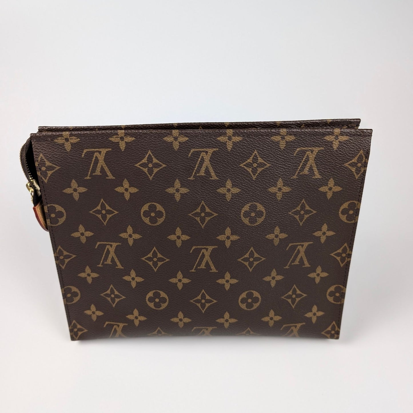 Louis Vuitton Trousse Toilette 26