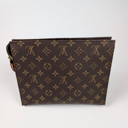Louis Vuitton Trousse Toilette 26
