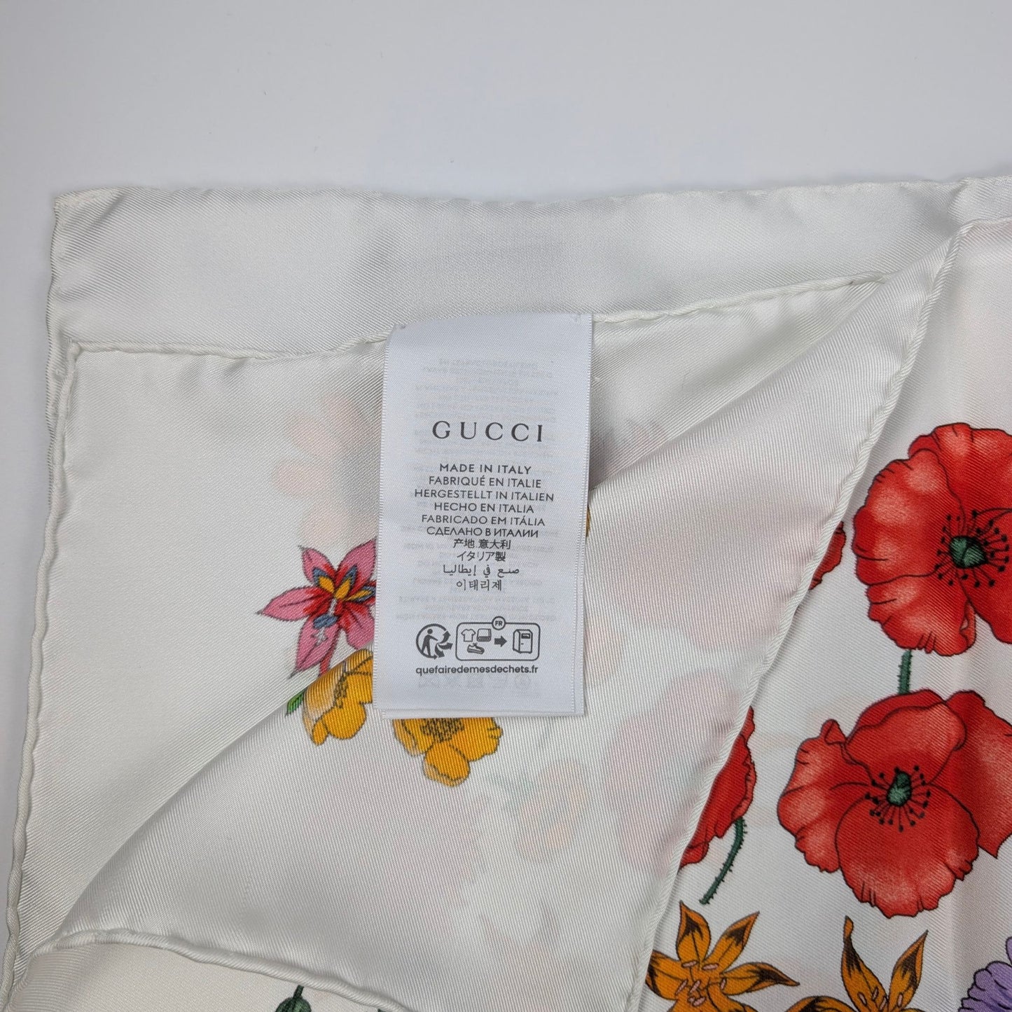 gucci-carre-seta-flora-bianco