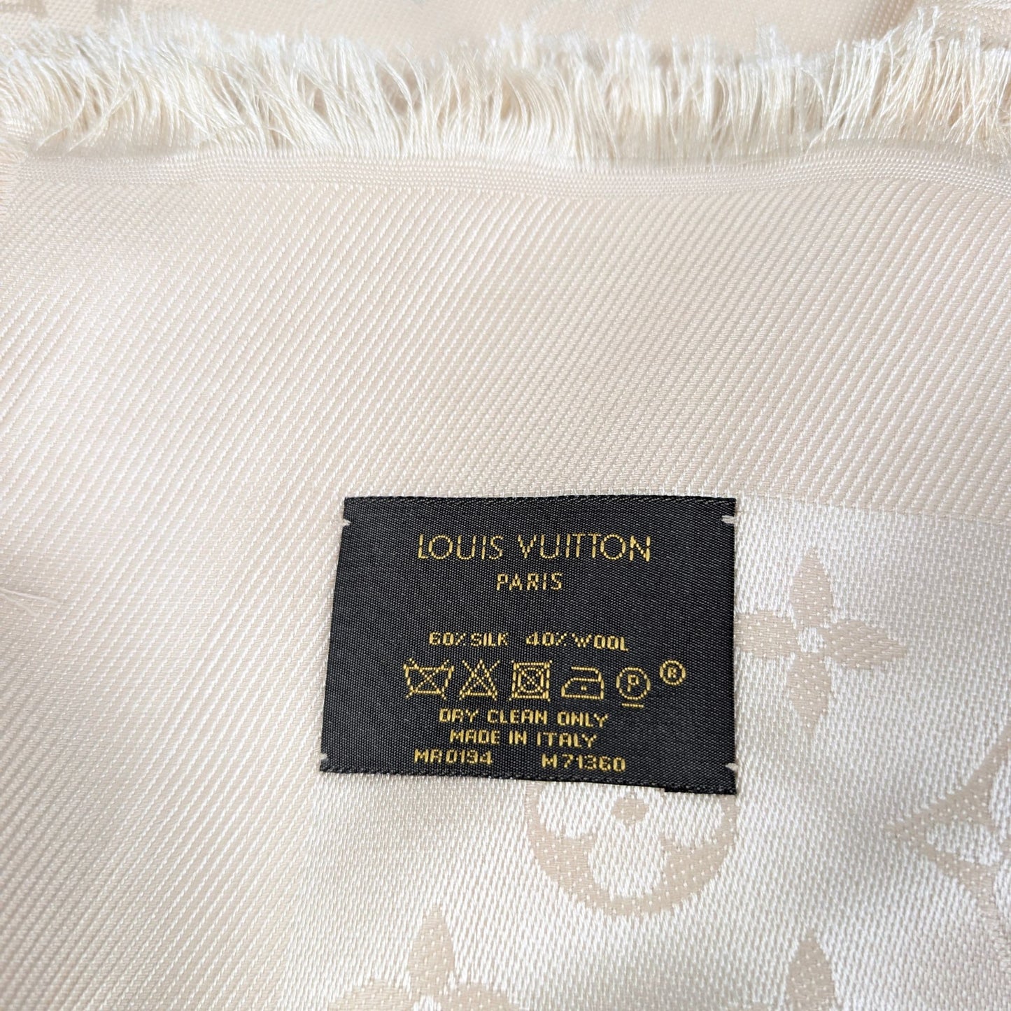 Louis Vuitton Scialle Monogram Beige